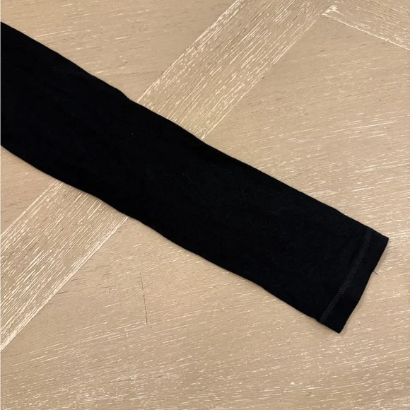 Abercrombie & Fitch Women's Blue V-Neck Long Sleeve Tee Bella Swan - Picture 6 of 7